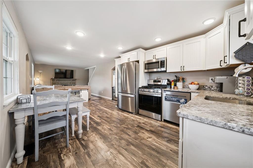 1842 Haymaker Road Monroeville, PA 15146 - Photo 3 of 23 Gallery Image 3