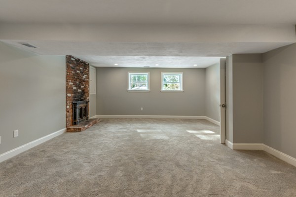 82 Old Stage Road Chelmsford, MA 01824 - Photo 16 of 22 Gallery Image 16