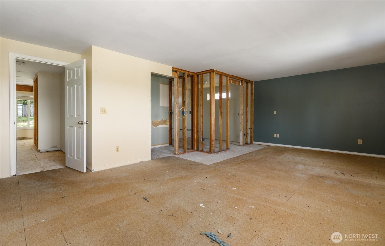 5443 Pleasant View Lane Freeland, WA 98249 - Photo 14 of 40