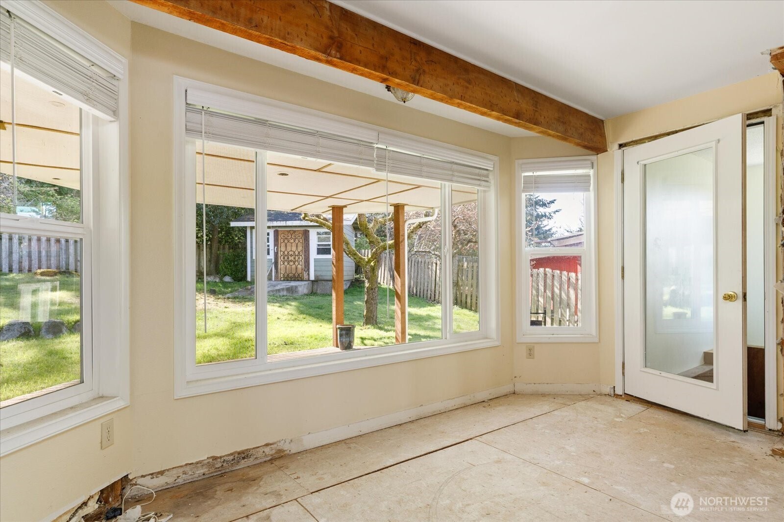 5443 Pleasant View Lane Freeland, WA 98249 - Photo 18 of 40