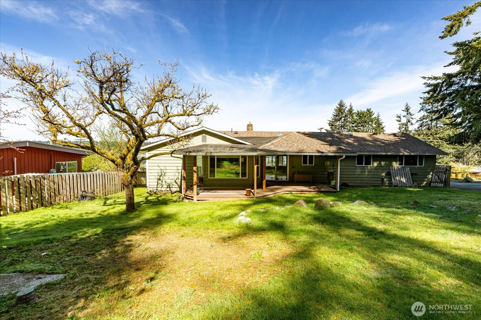 5443 Pleasant View Lane Freeland, WA 98249 - Photo 31 of 40