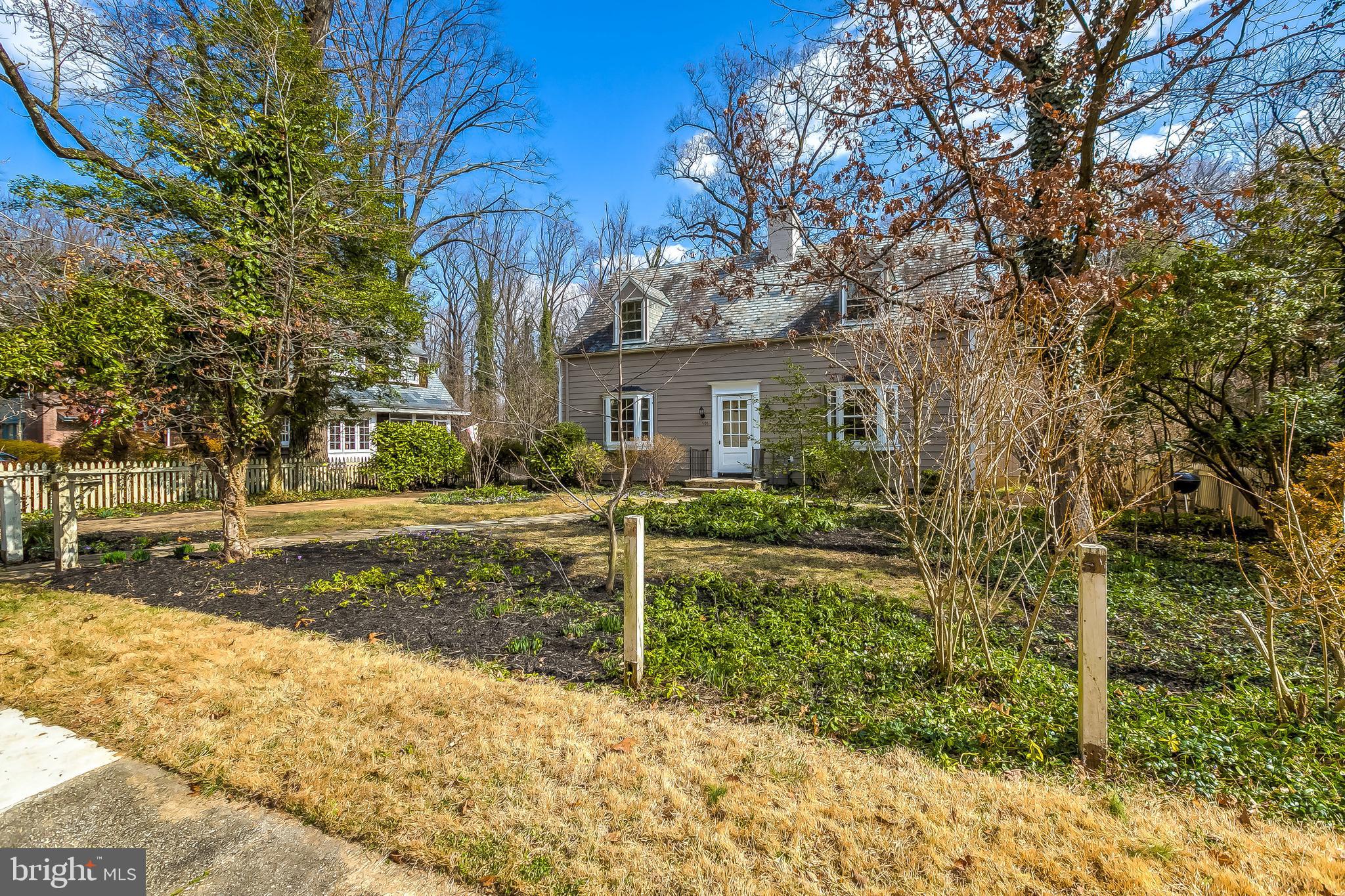 505 Nottingham Road Baltimore, MD 21229 - Photo 3 of 36 Gallery Image 3