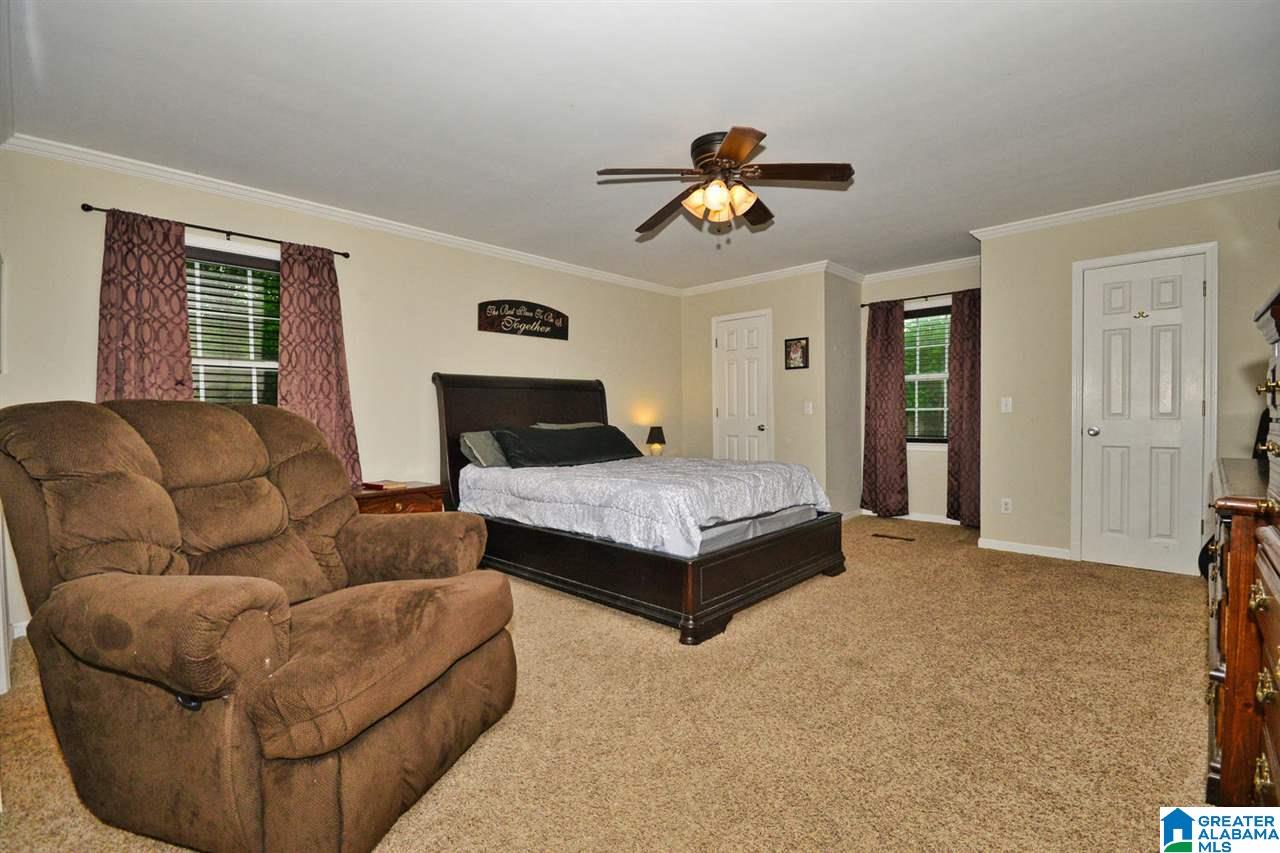 1324 4th Street Southeast Cullman, AL 35055 - Photo 4 of 17