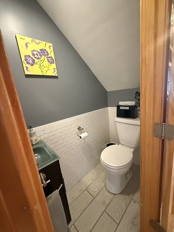 73 Williams Avenue Boston, MA 02136 - Photo 11 of 29