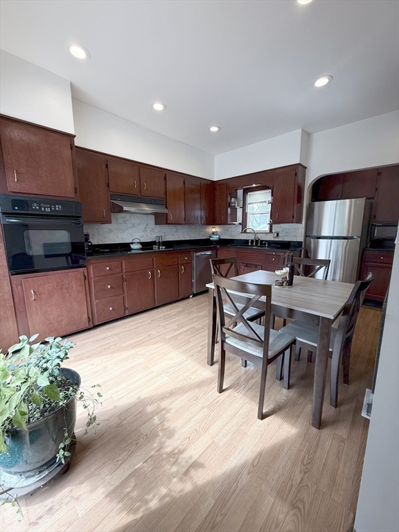 73 Williams Avenue Boston, MA 02136 - Photo 5 of 29