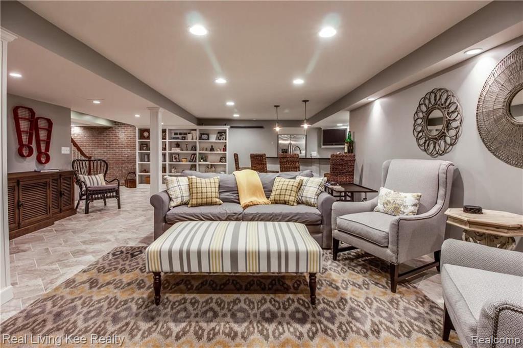 1734 Apple Ridge Court Rochester Hills, MI 48306 - Photo 42 of 56