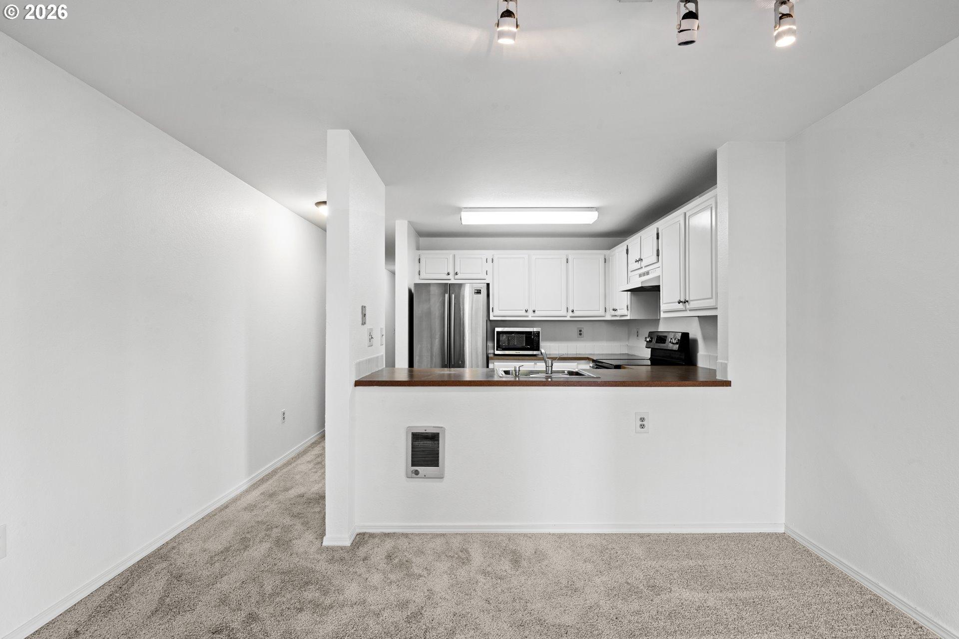 17516 Northwest Springville Road, Unit B7 Portland, OR 97229 - Photo 8 of 35 Gallery Image 8