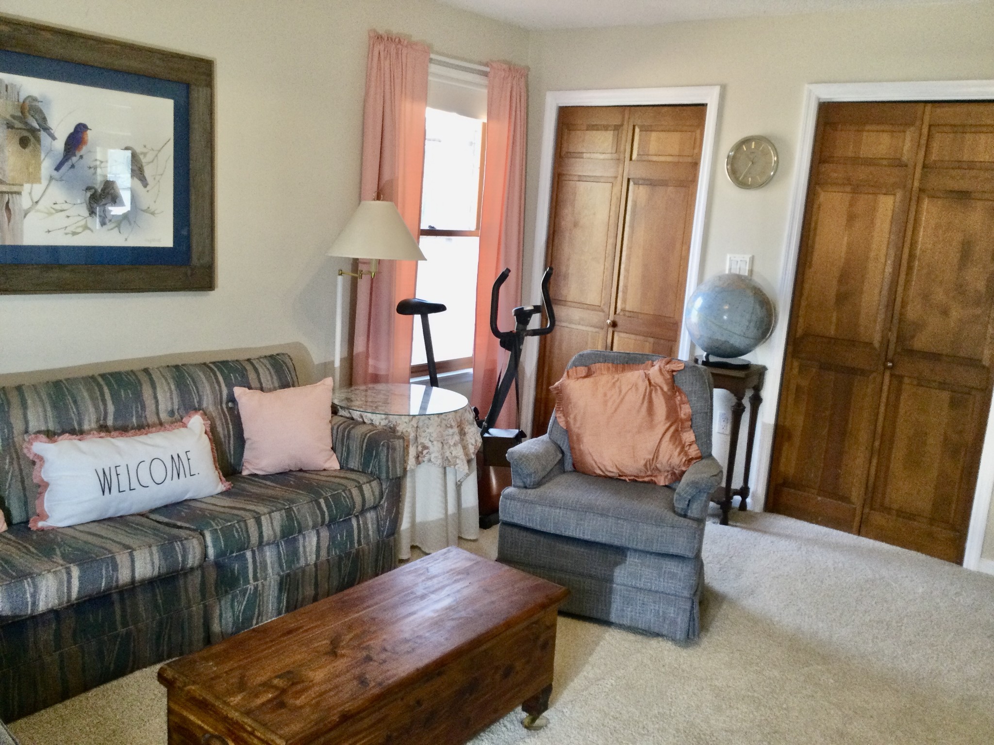 463 Dripping Springs Road Winchester, TN 37398 - Photo 20 of 25 a living room with furniture and a window