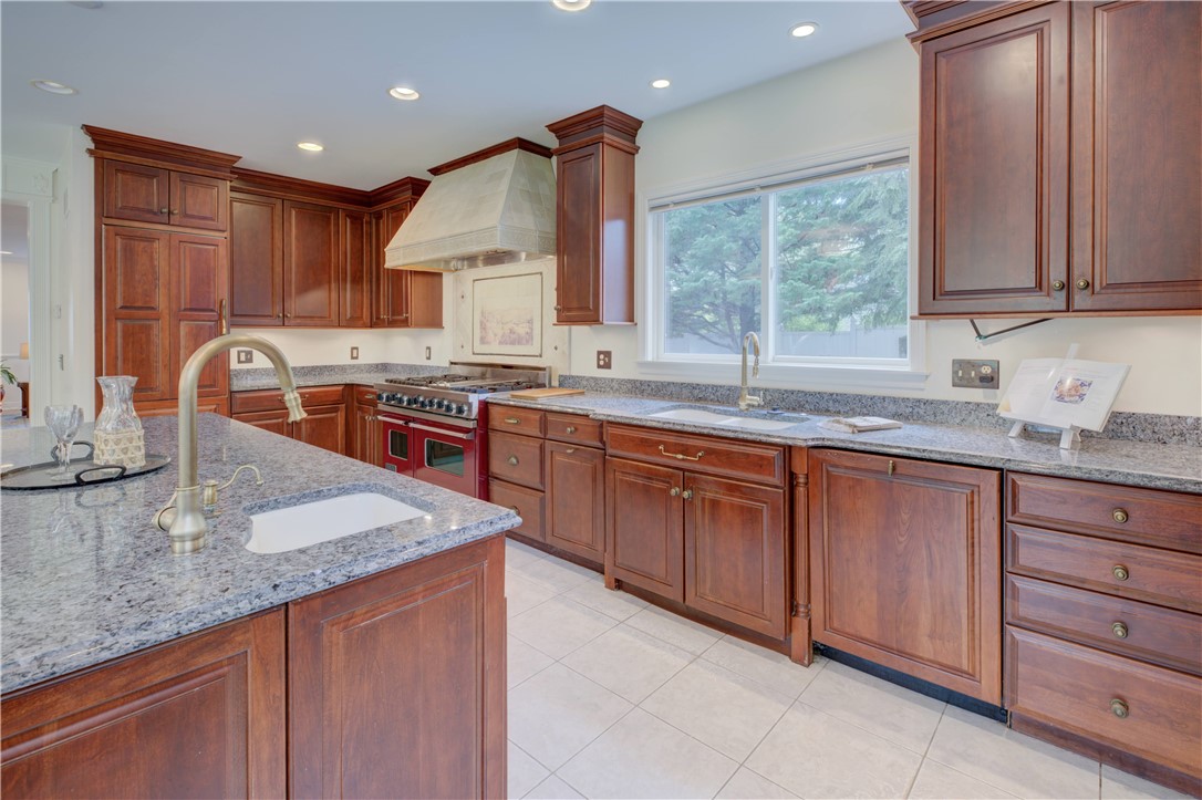 23 Pinetop Road Barrington, RI 02806 - Photo 15 of 47