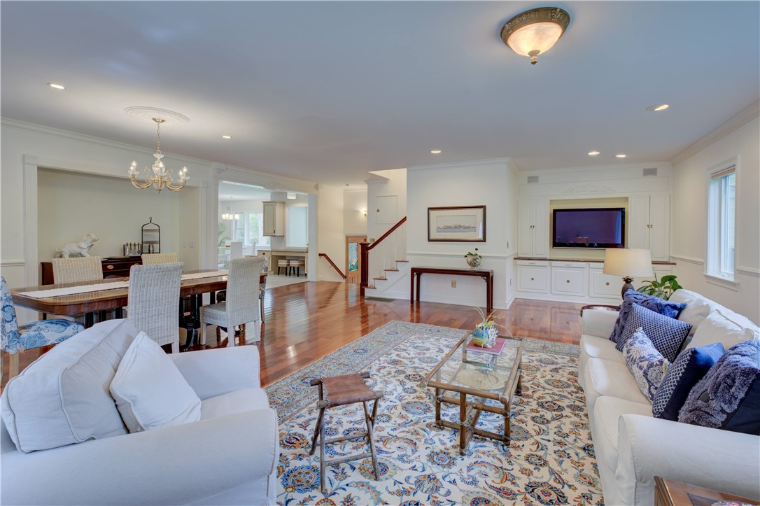 23 Pinetop Road Barrington, RI 02806 - Photo 18 of 47