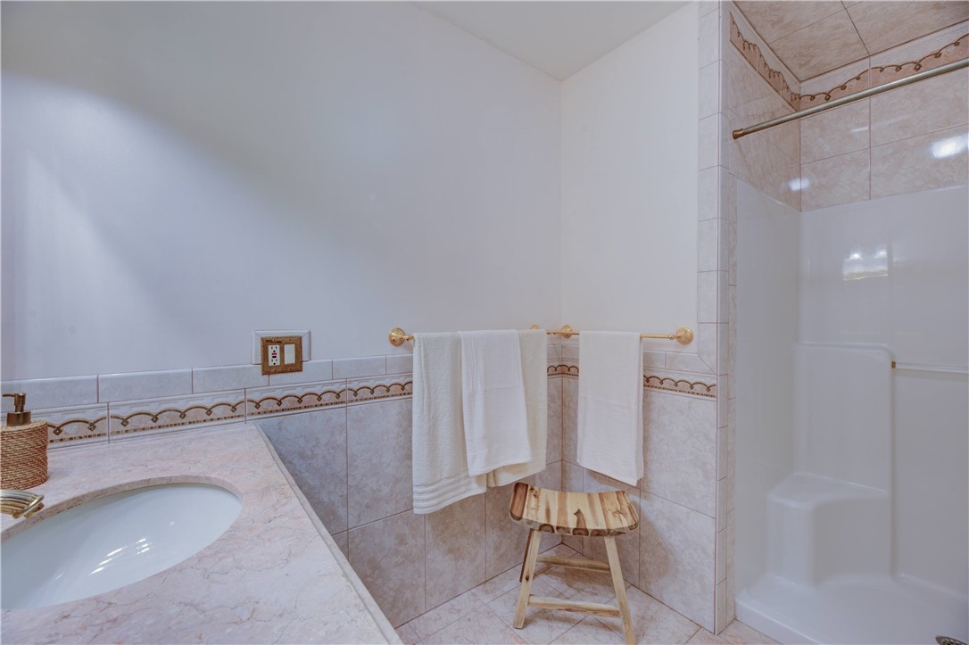 23 Pinetop Road Barrington, RI 02806 - Photo 35 of 47