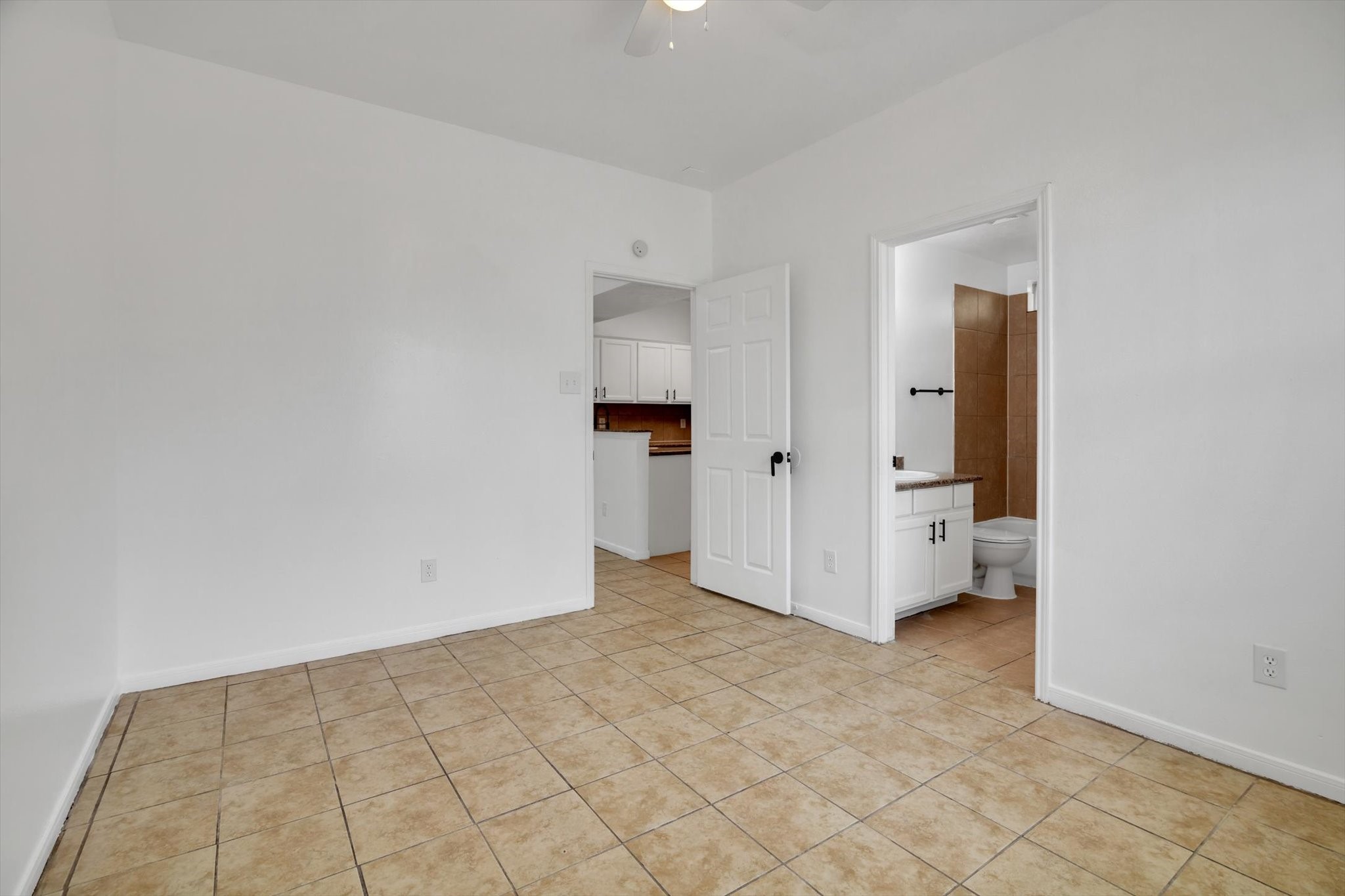 6933 Liverpool Street Houston, TX 77021 - Photo 12 of 26