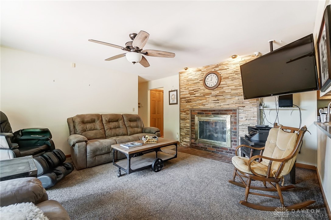 2439 Hemphill Road Kettering, OH 45440 - Photo 5 of 60 Gallery Image 5