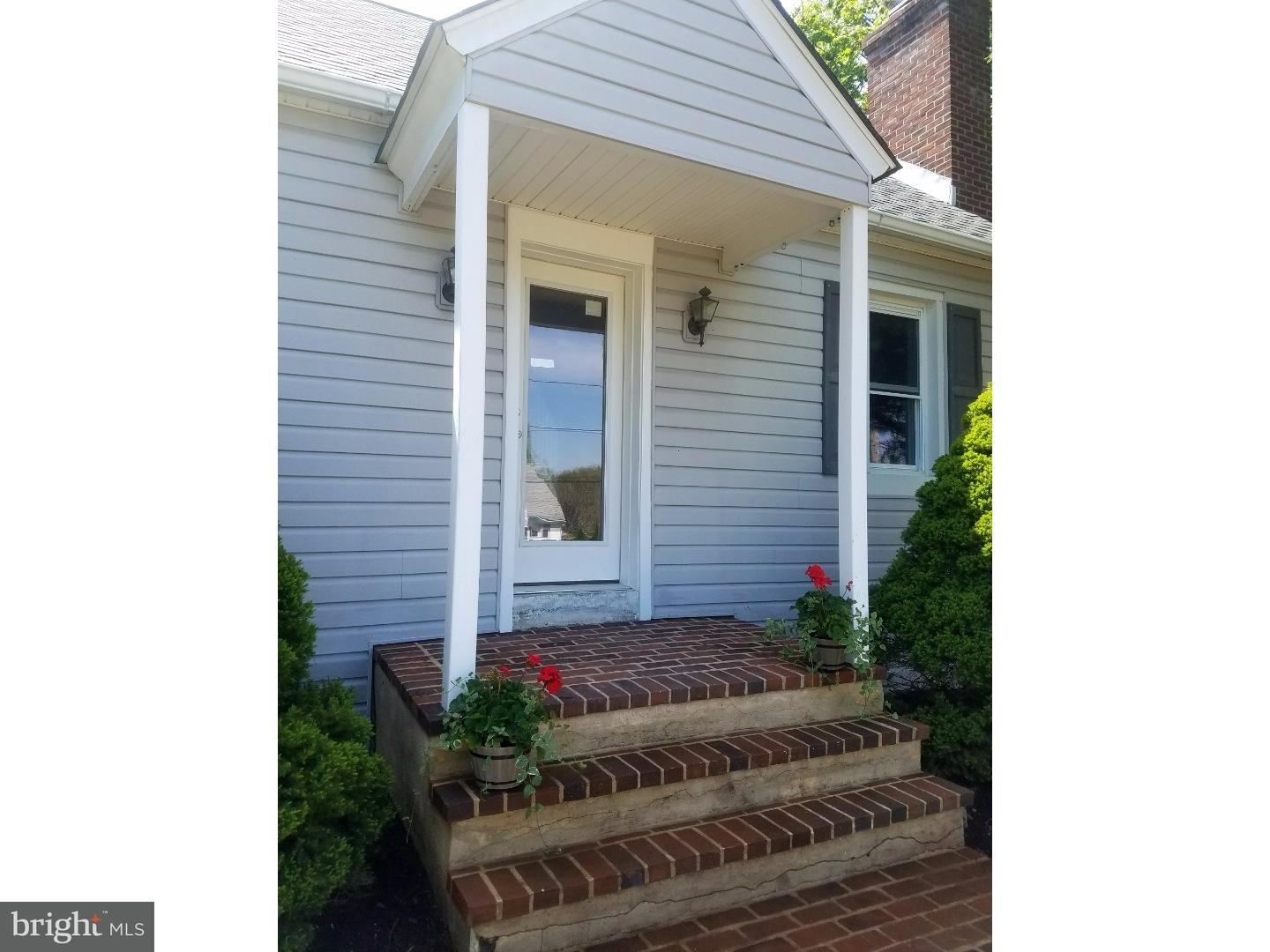 808 Rising Sun Road Telford, PA 18969 - Photo 2 of 21