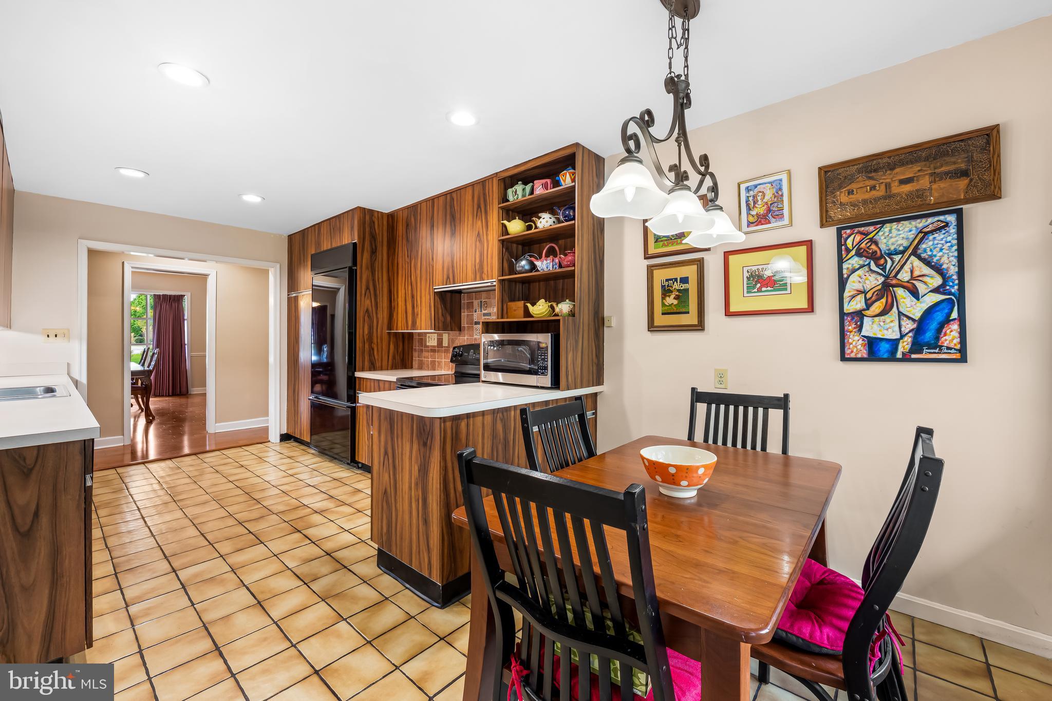 7917 Stevenson Road Pikesville, MD 21208 - Photo 14 of 51 Eat-In Kitchen