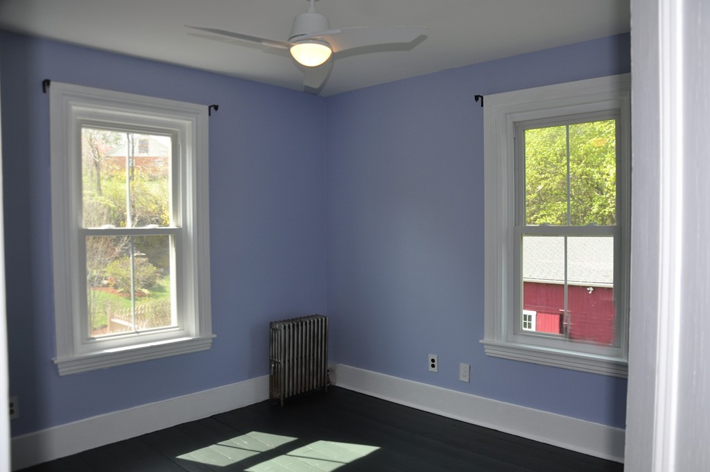 21 Oak Street Clinton, MA 01510 - Photo 12 of 29
