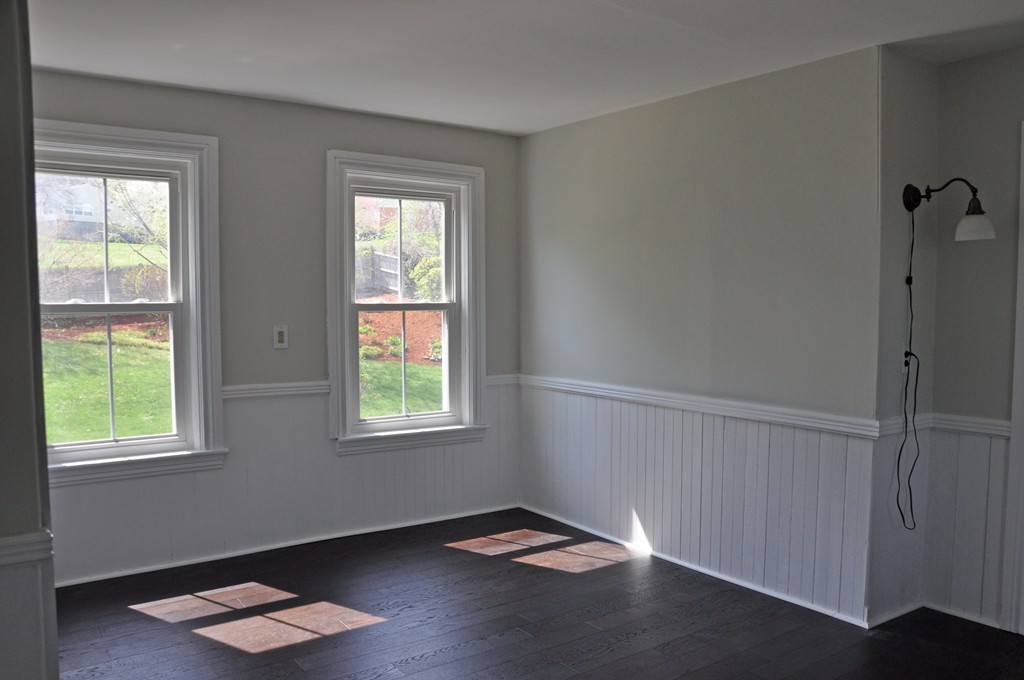 21 Oak Street Clinton, MA 01510 - Photo 13 of 29