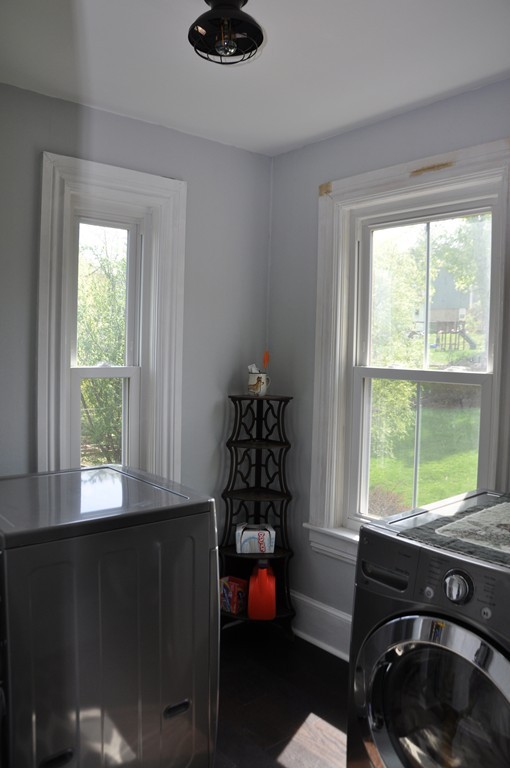 21 Oak Street Clinton, MA 01510 - Photo 16 of 29
