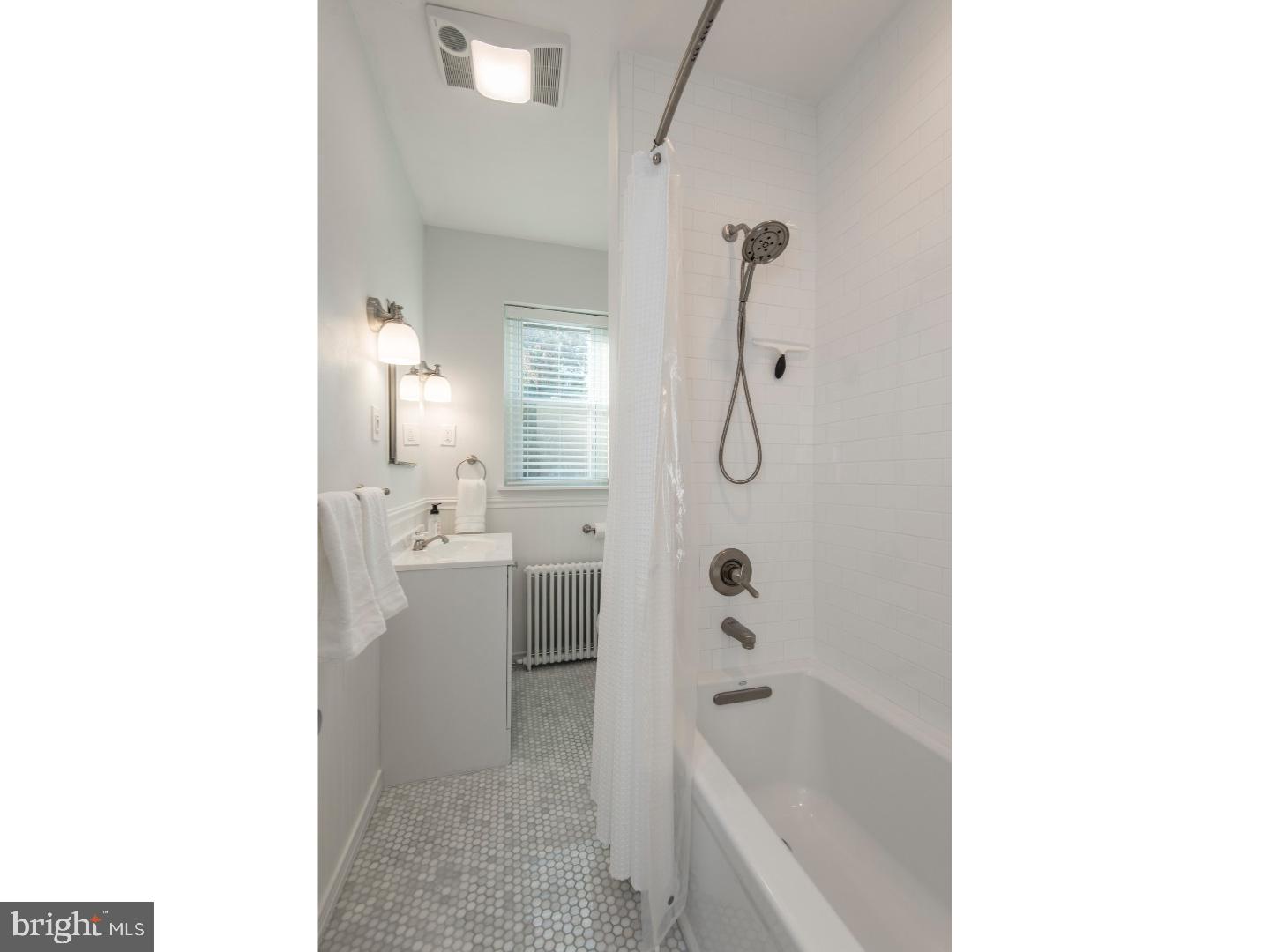 482 Ripka Street Philadelphia, PA 19128 - Photo 14 of 25 Bathroom