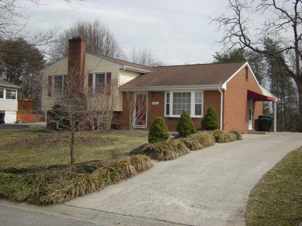 3090 Woodway Road Roanoke, VA 24014 - Photo 1 of 18 3090 Woodway Rd