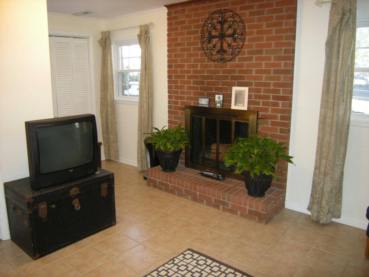 3090 Woodway Road Roanoke, VA 24014 - Photo 13 of 18 LL Fireplace
