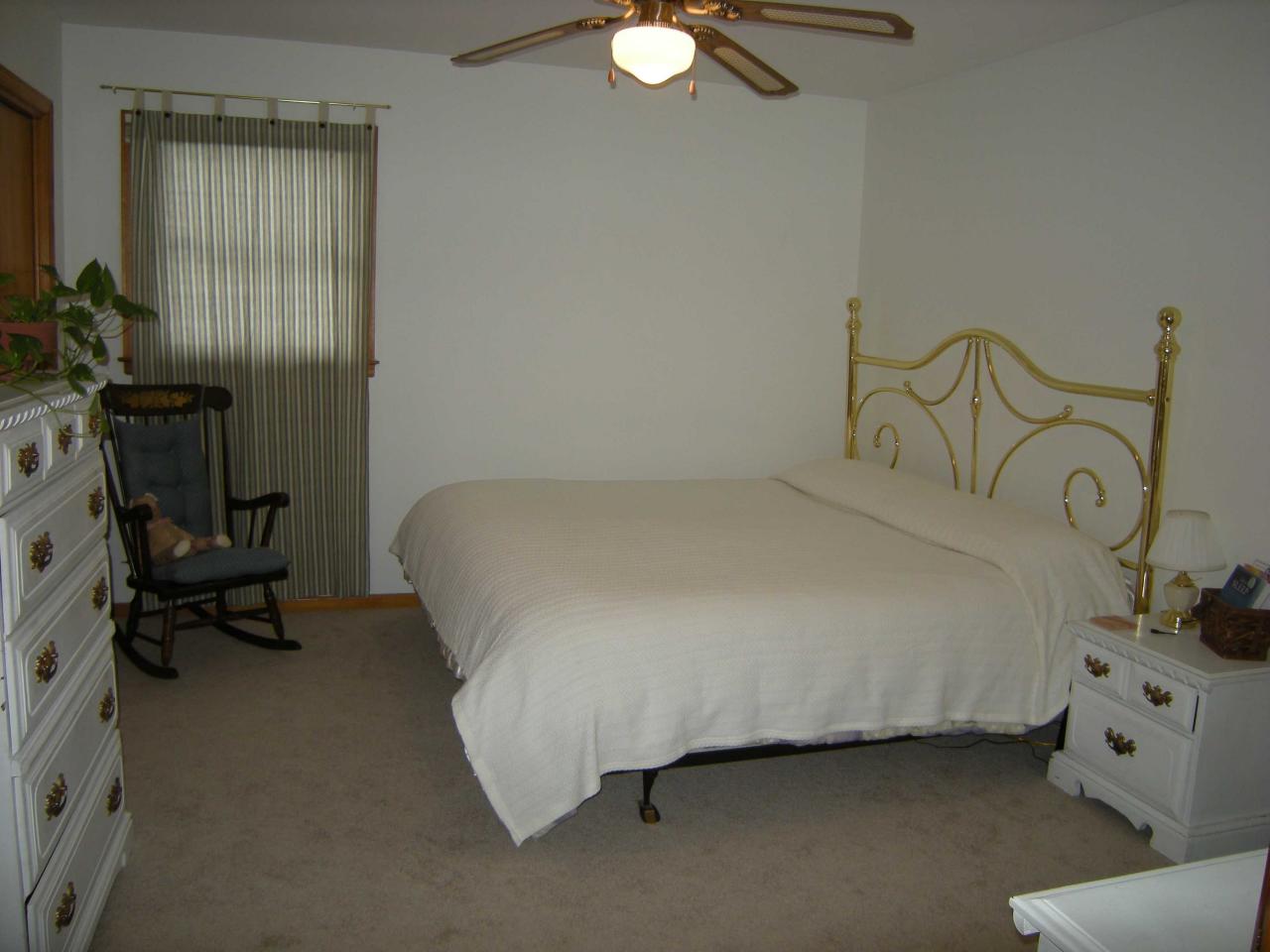 3090 Woodway Road Roanoke, VA 24014 - Photo 10 of 18 Master Bedroom
