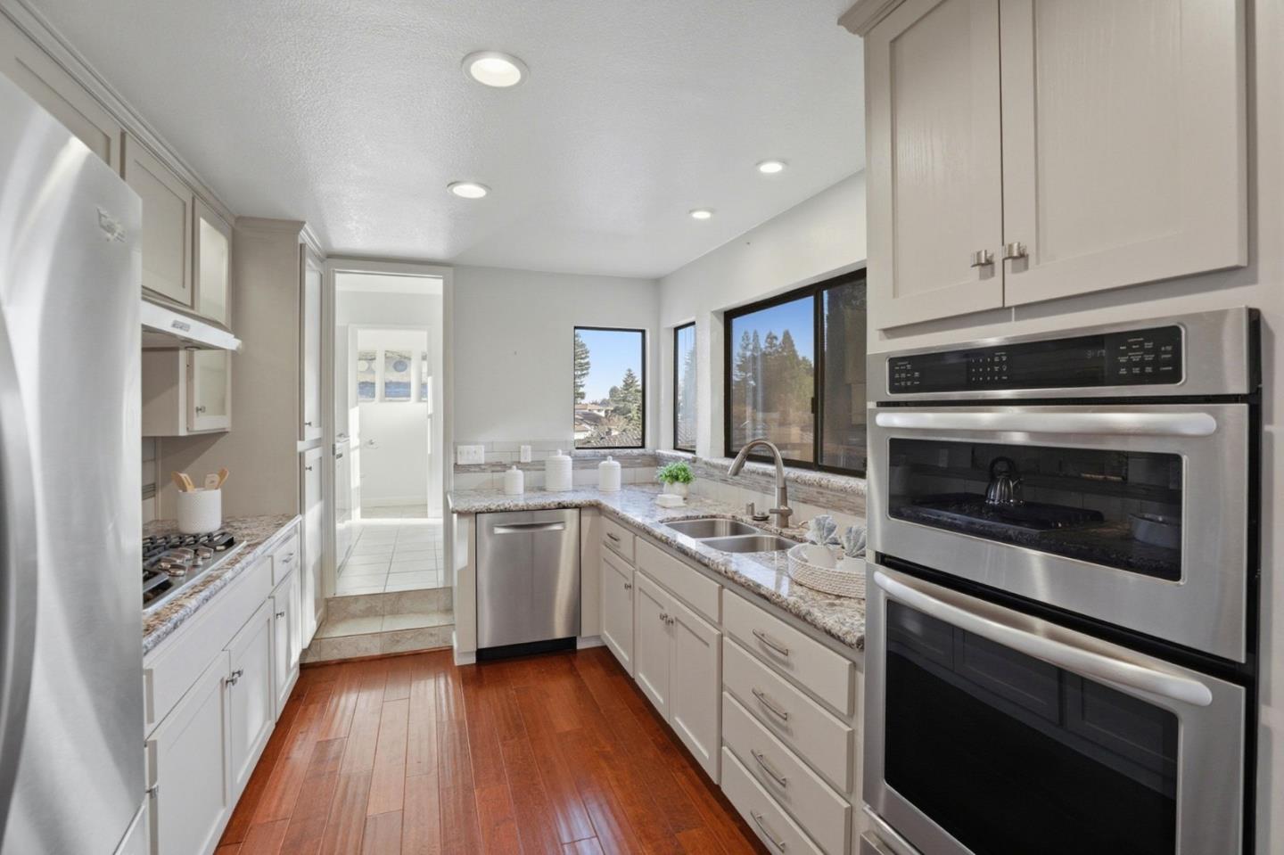 1610 Calabrese Way Gilroy, CA 95020 - Photo 13 of 47