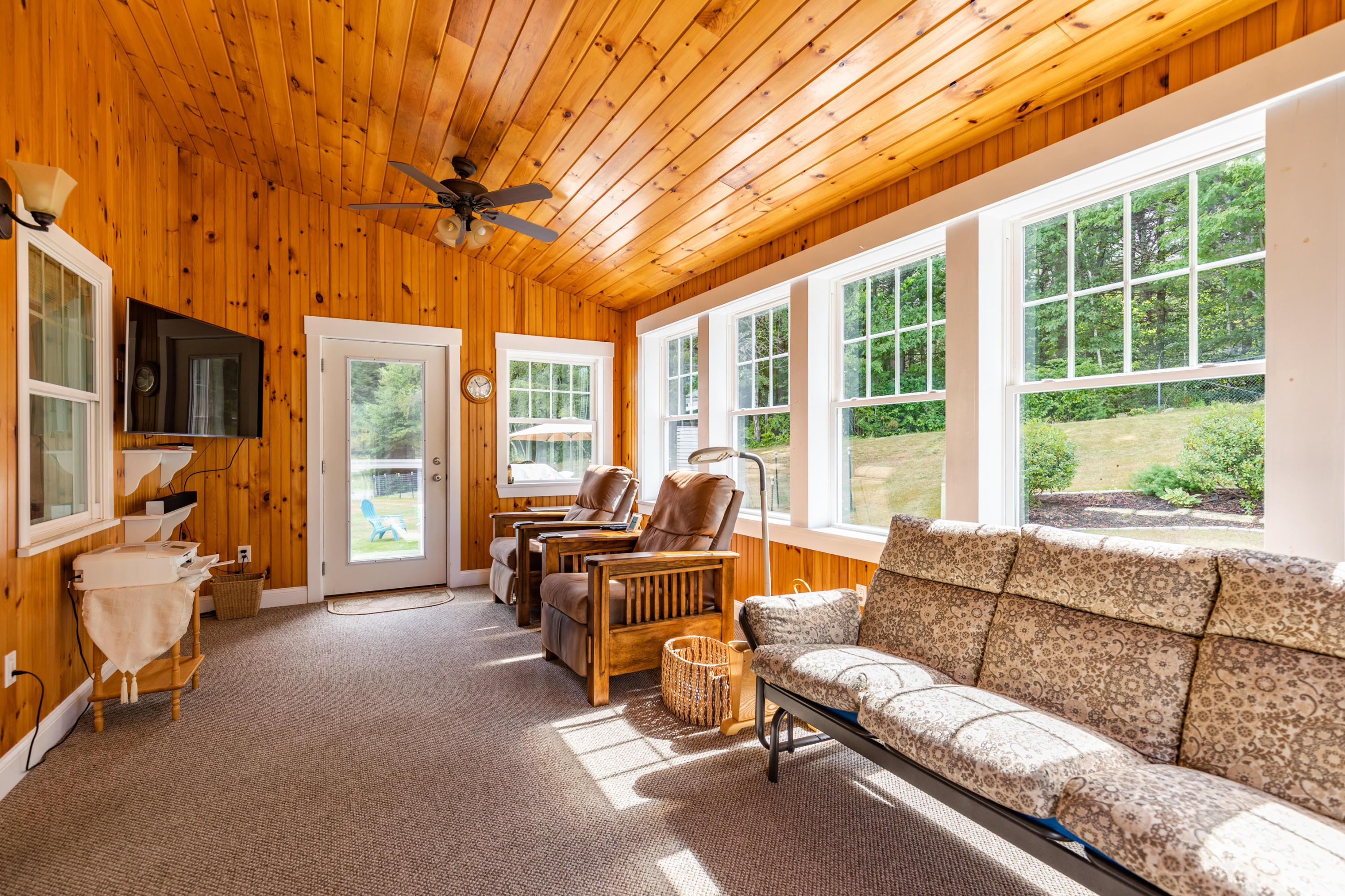 88 Shaker Road Gray, ME 04039 - Photo 13 of 38 Sunroom2