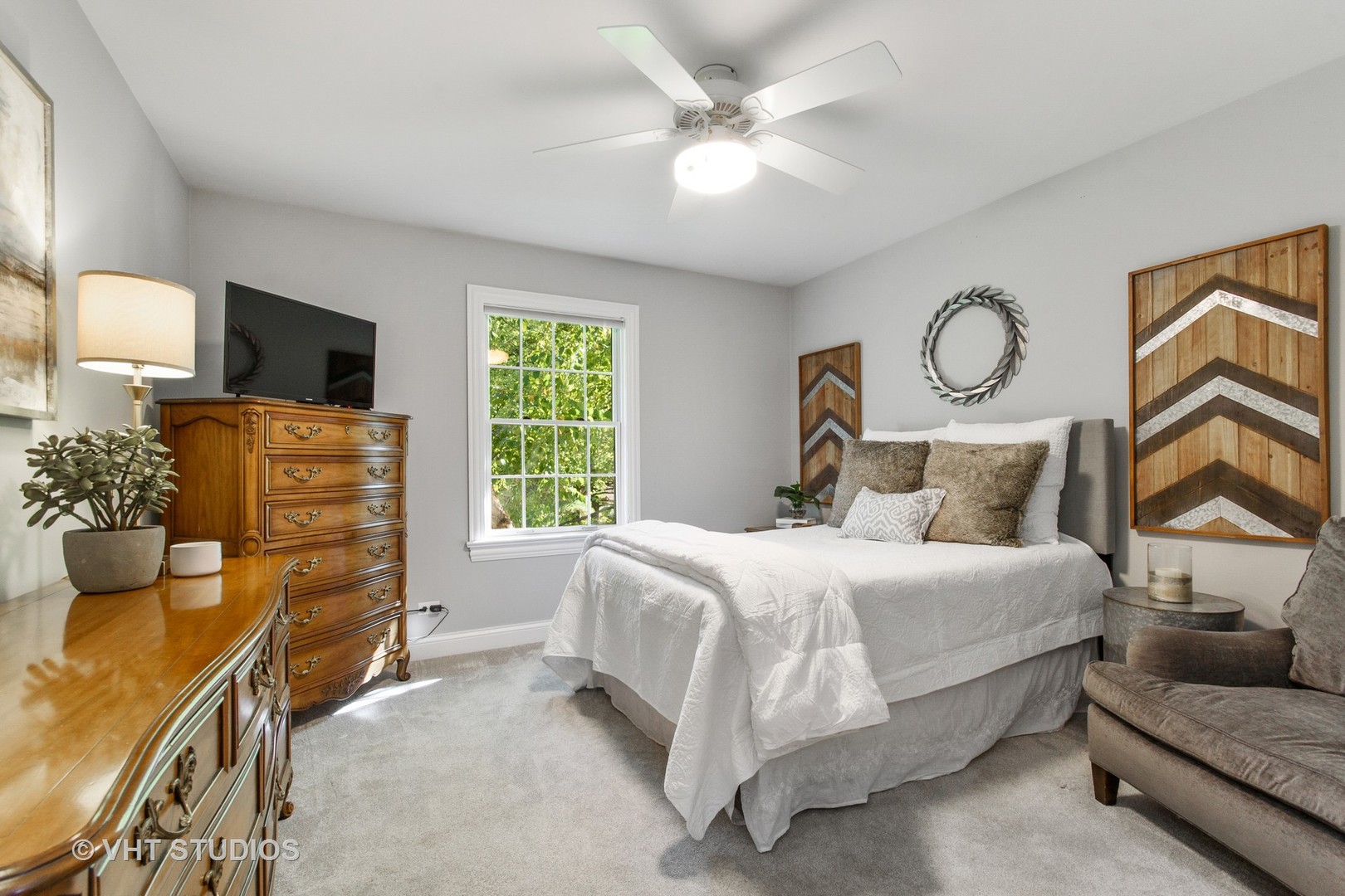 975 Prairie Hill Court Cary, IL 60013 - Photo 14 of 32 a bedroom with a bed and furniture
