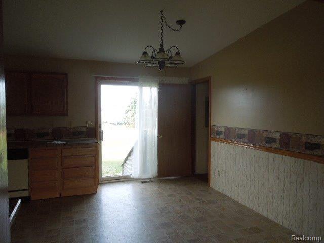 5570 Genesee Road Lapeer, MI 48446 - Photo 17 of 20 11-25 (35).jpg