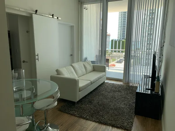 $370,000 | 2200 Northeast 4th Avenue, Unit 805, Miami, FL 33137