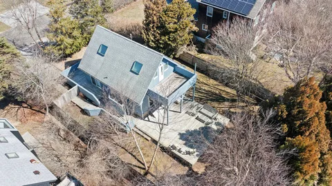 $2,600,000 | 33 Agnew Avenue, Montauk, NY 11954