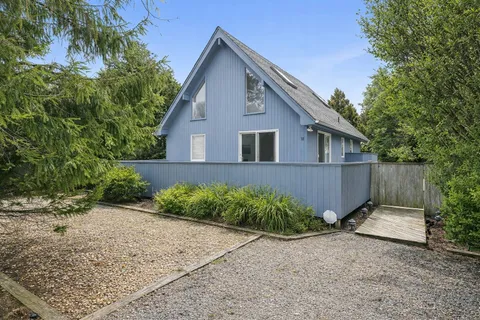 $2,600,000 | 33 Agnew Avenue, Montauk, NY 11954