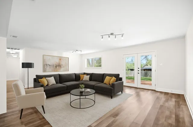 $2,499 | 2904 Northeast Drive, Austin, TX 78723