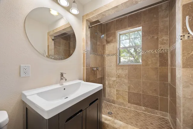 $2,499 | 2904 Northeast Drive, Austin, TX 78723