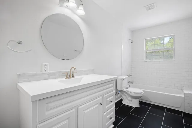 $2,499 | 2904 Northeast Drive, Austin, TX 78723