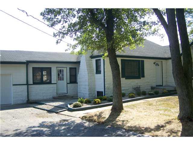 4727 Tincher Road Indianapolis, IN 46221 - Photo 8 of 16 Gallery Image 8