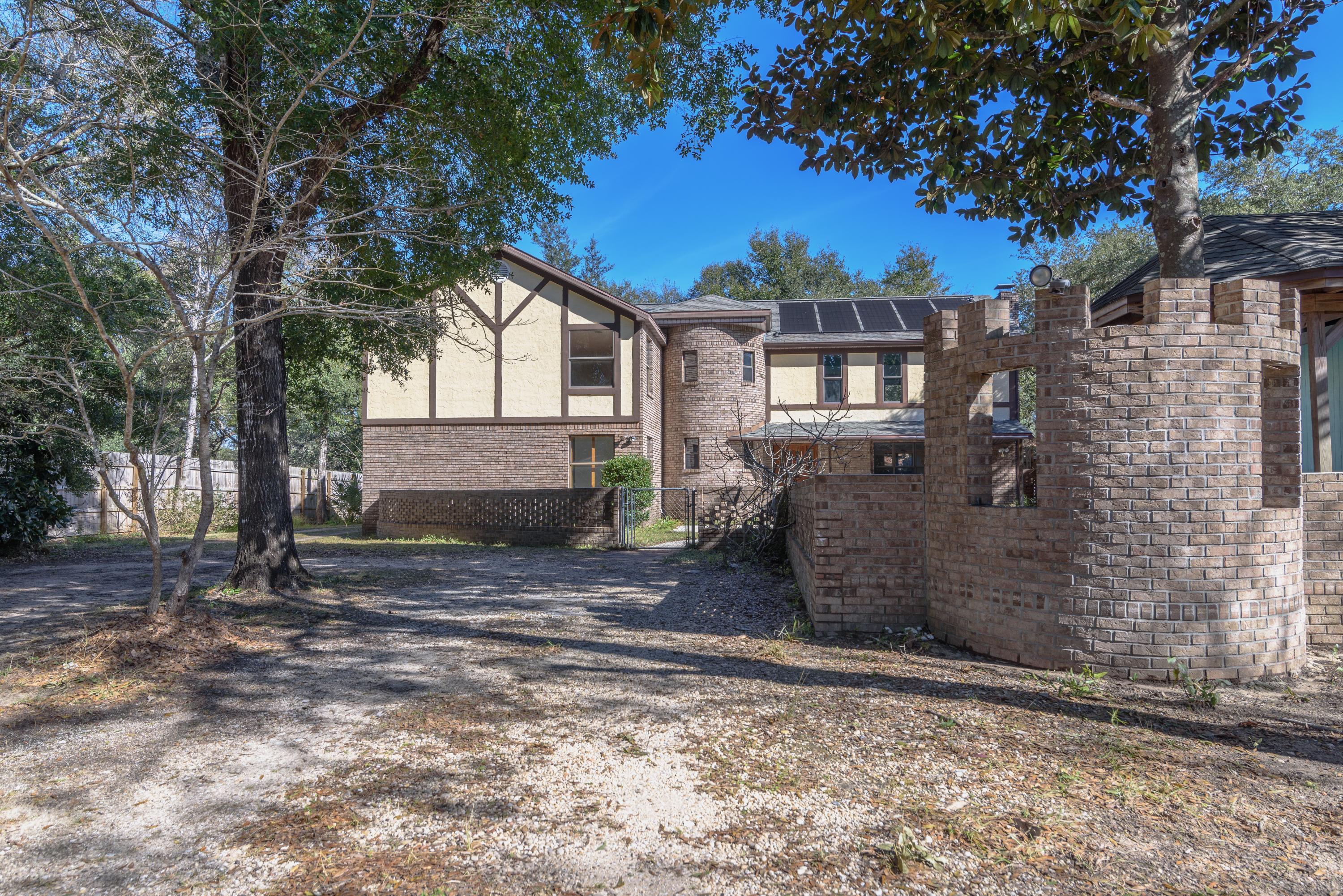 103 Mooney Road Northeast Fort Walton Beach, FL 32547 - Photo 2 of 53 Gallery Image 2