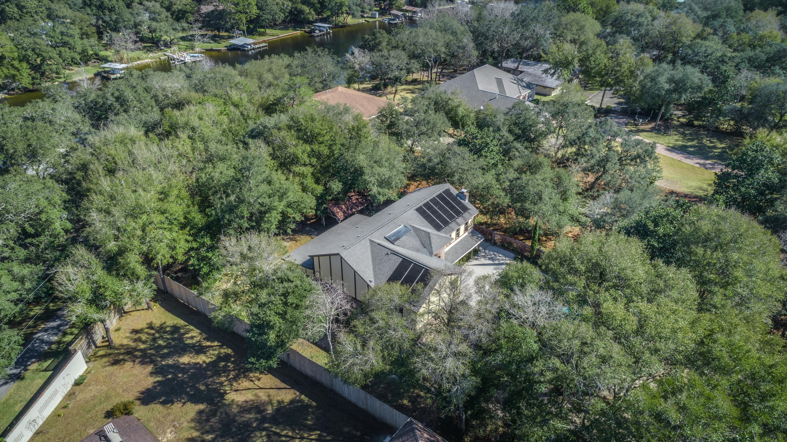 103 Mooney Road Northeast Fort Walton Beach, FL 32547 - Photo 4 of 53 Gallery Image 4