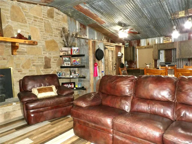 $415,000 | 12830 Fm 1280, Lovelady, TX 75851