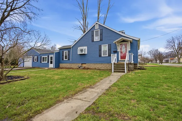 $129,000 | 500 South Embrass Avenue, Tuscola, IL 61953