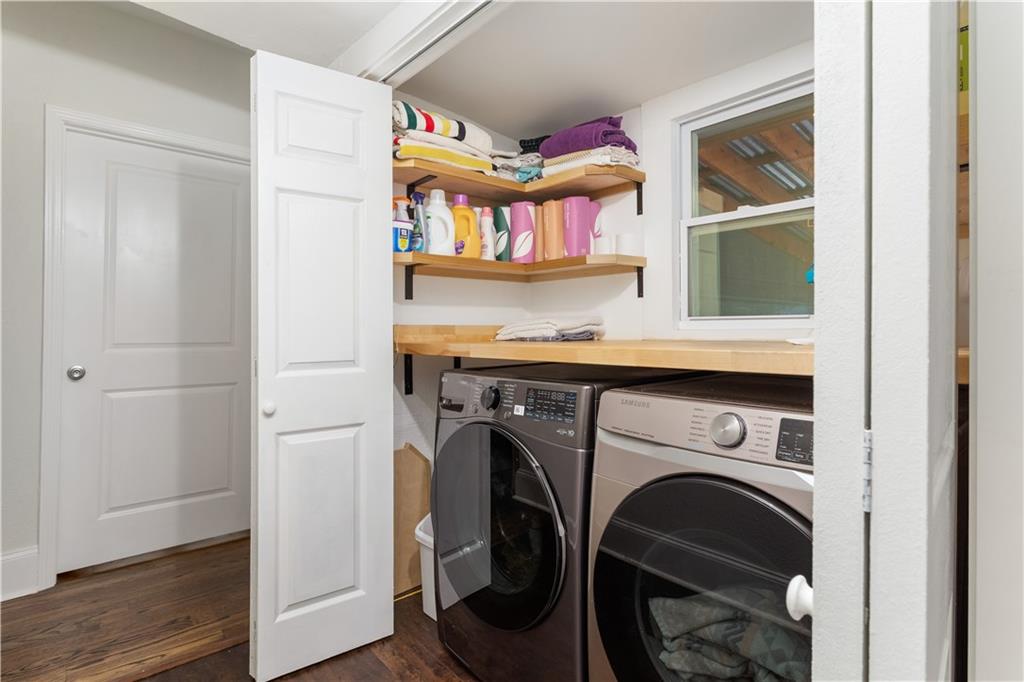 1010 Dill Avenue Southwest Atlanta, GA 30310 - Photo 22 of 39 a utility room with dryer and washer