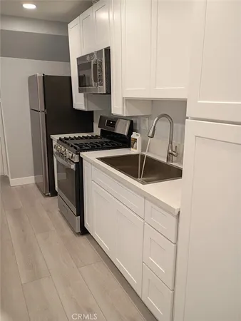 $2,900 | 910 East Harvard Street, Glendale, CA 91205