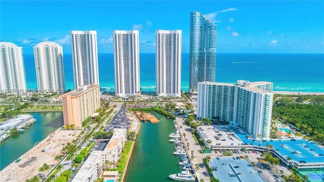 $4,500 | 100 Bayview Drive, Unit 2005, Sunny Isles Beach, FL 33160