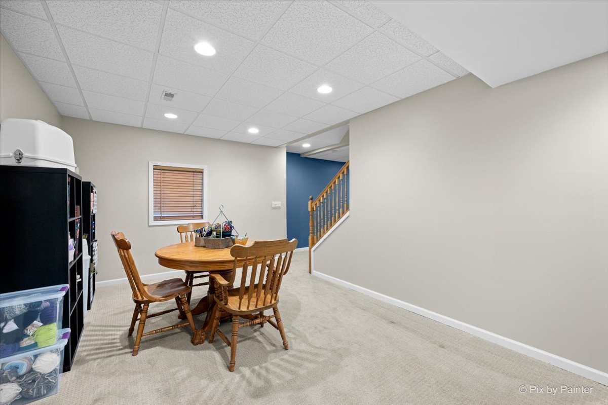 1401 Stag Trail Cary, IL 60013 - Photo 35 of 63