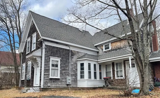 $1,750 | 822 Main Street, Unit 2, Hanson, MA 02341