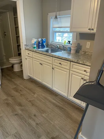 $1,750 | 822 Main Street, Unit 2, Hanson, MA 02341