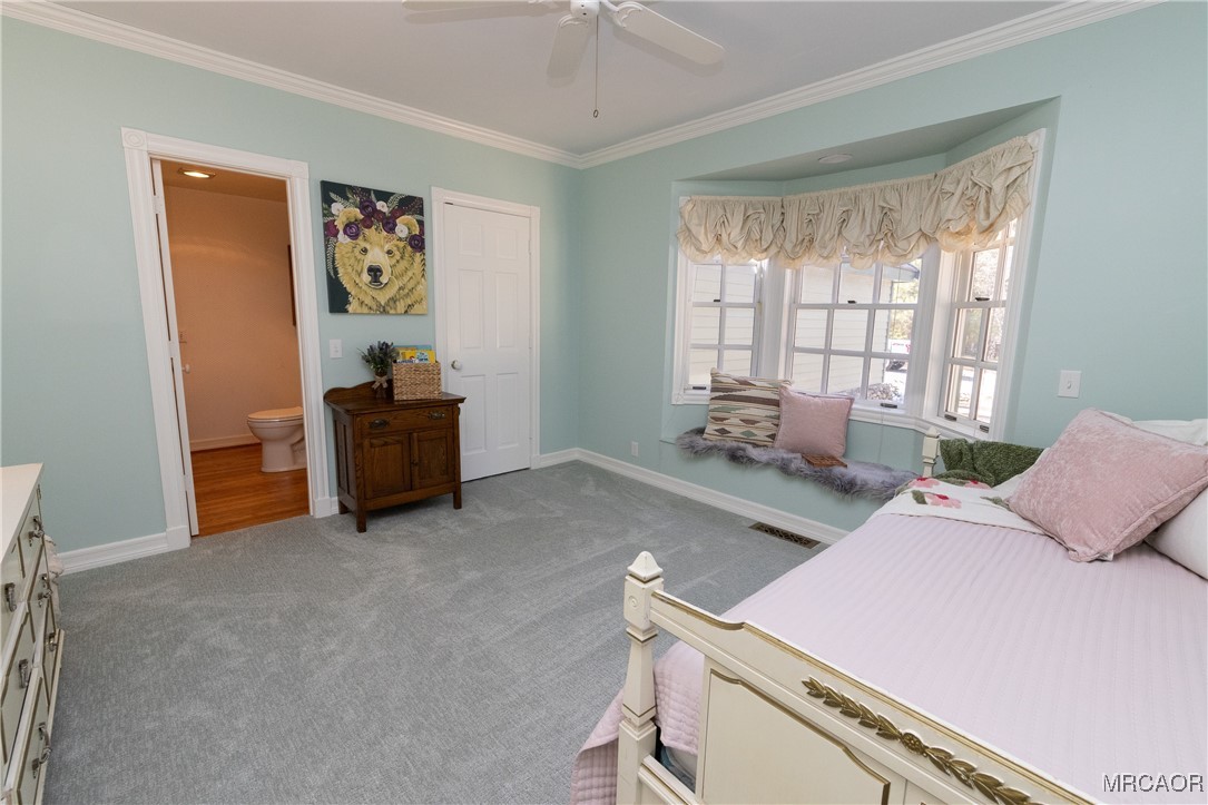 1660 Cascade Road Big Bear City, CA 92314 - Photo 12 of 42 a room with furniture and window