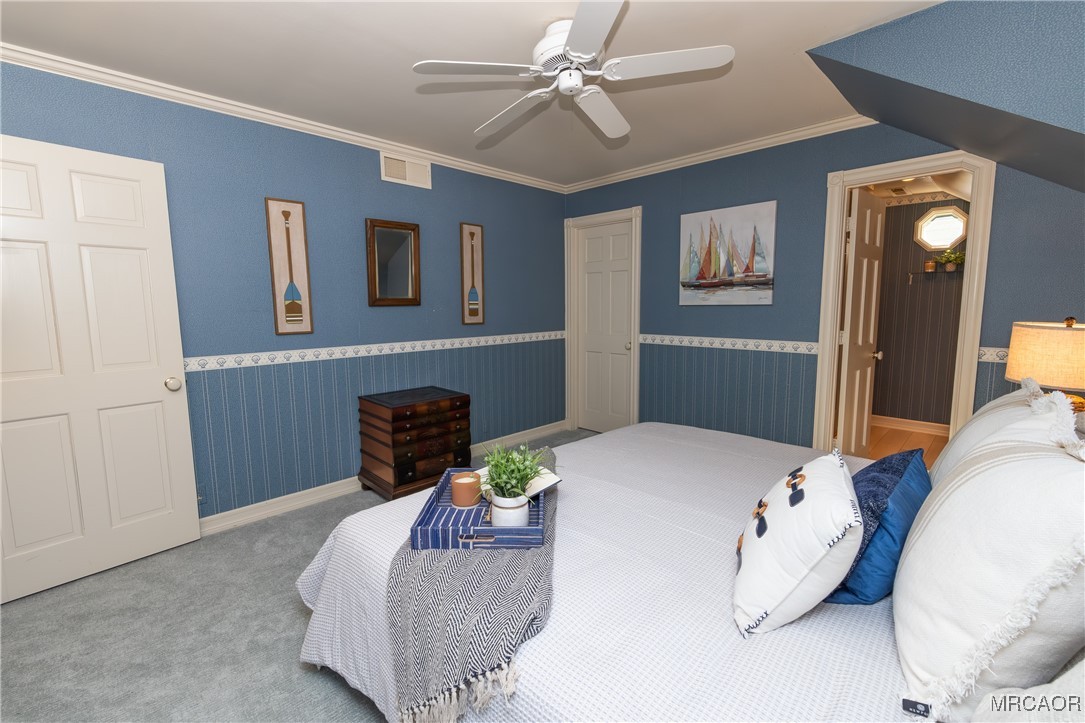 1660 Cascade Road Big Bear City, CA 92314 - Photo 17 of 42 a bedroom with furniture and a bed