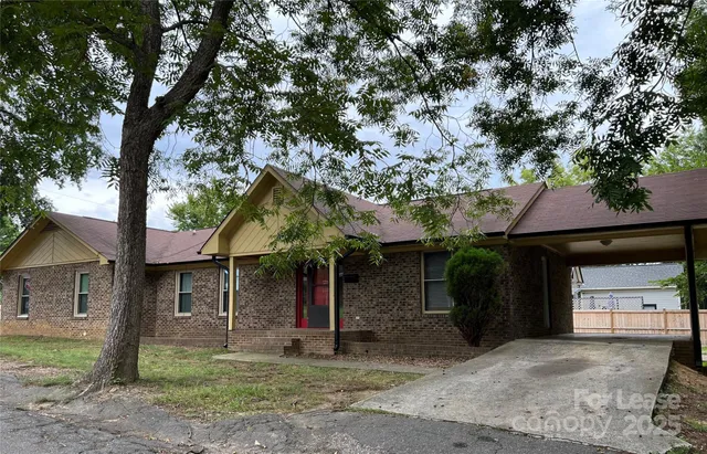 $1,600 | 120 West Hudson Street, Monroe, NC 28112